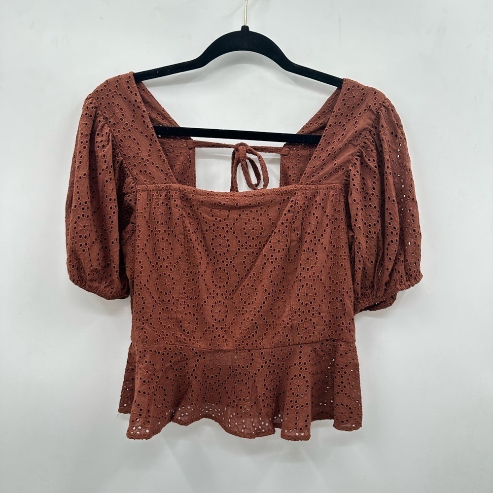 BAND OF THE FREE woman brown paisley milkmade puff sleeve ruffle waist top NWT M